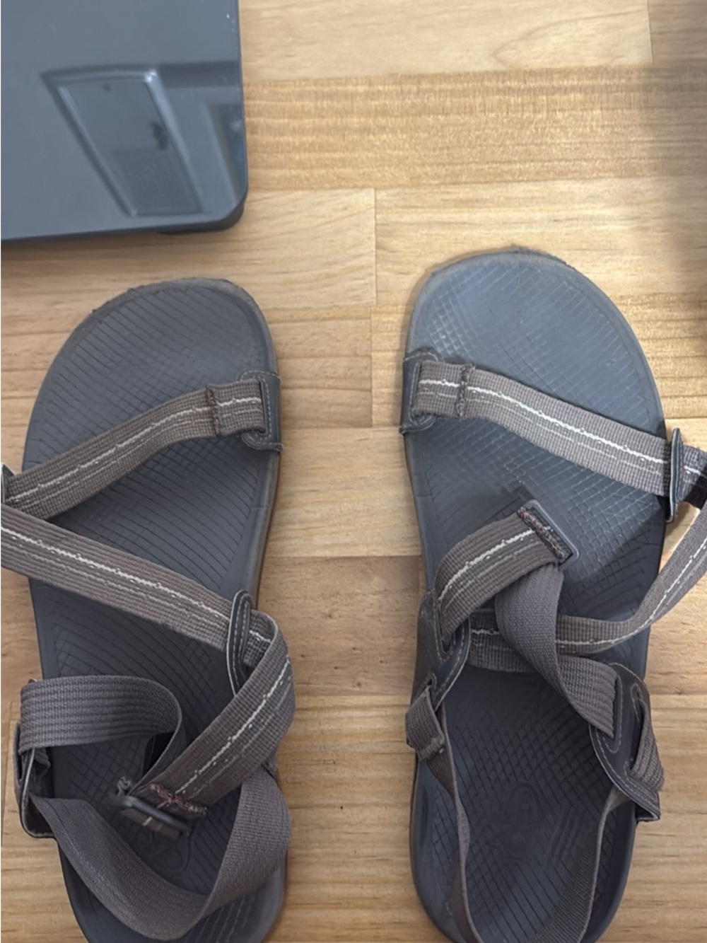 Chaco Brown Strappy Men's Outdoor Sandals